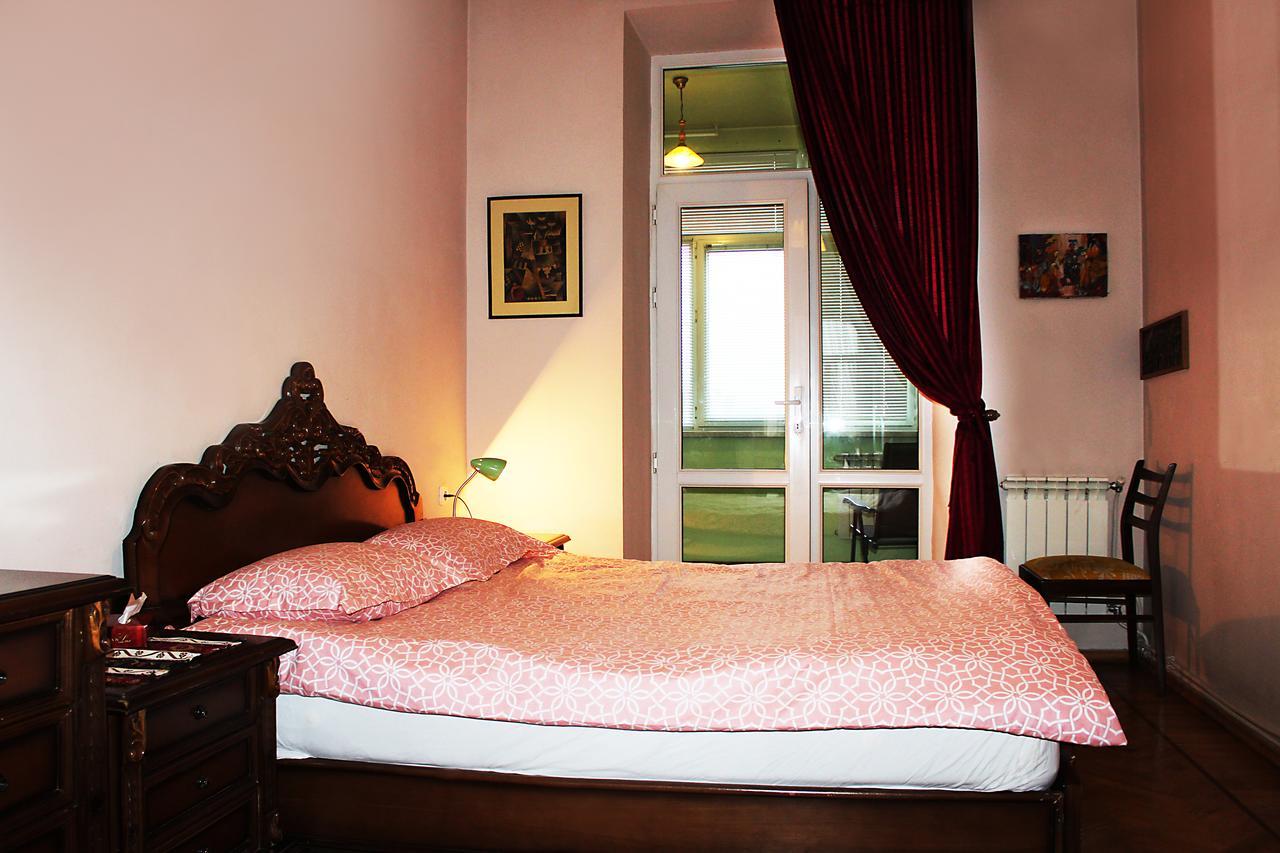 Vivid 2 Bedroom Apt. Yerevan Ngoại thất bức ảnh